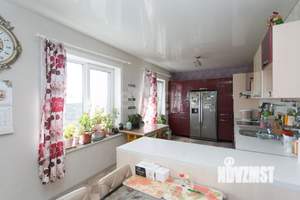 Дом 288м², 2-этажный, участок 15 сот.