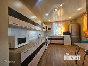Дом 248м&sup2;, 2-этажный, участок 11 сот.  