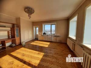 Дом 350м&sup2;, 3-этажный, участок 35 сот.  