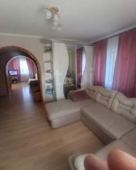 Дом 227м², 3-этажный, участок 8 сот.  