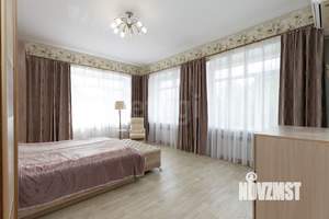 Дом 475м², 2-этажный, участок 631 сот.  