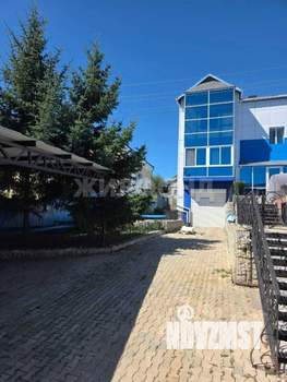 Коттедж 230м&sup2;, 3-этажный, участок 9 сот.  
