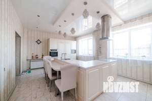 Коттедж 491м&sup2;, 3-этажный, участок 9 сот.  