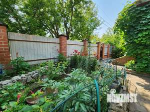 Коттедж 250м&sup2;, 2-этажный, участок 15 сот.  