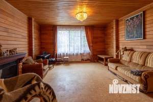 Дом 250м², 2-этажный, участок 10 сот.  