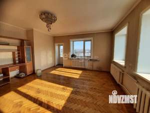 Дом 350м², 3-этажный, участок 35 сот.  