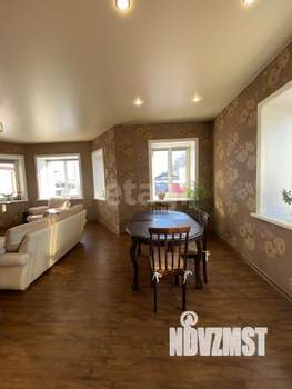 Дом 220м², 2-этажный, участок 10 сот.  