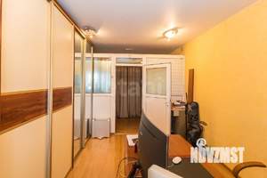 Дом 184м&sup2;, 2-этажный, участок 7 сот.  