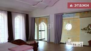 Дом 1148м², 3-этажный, участок 15 сот.  