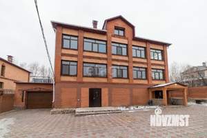 Дом 478м², 3-этажный, участок 15 сот.  