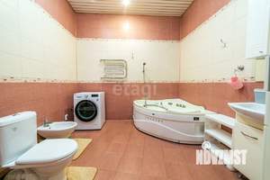 Дом 700м&sup2;, 3-этажный, участок 7 сот.  