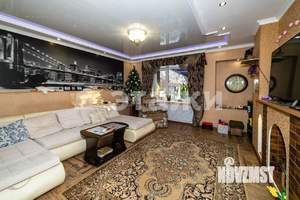 Дом 220м&sup2;, 2-этажный, участок 5 сот.  