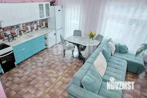 Дом 123м&sup2;, 2-этажный, участок 4 сот.  