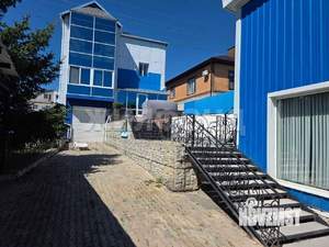Коттедж 230м&sup2;, 3-этажный, участок 9 сот.  