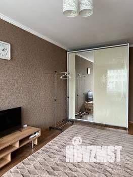 1-к квартира, посуточно, 38м2, 4/5 этаж