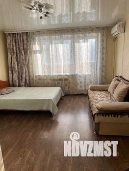 Студия квартира, посуточно, 32м2, 7/9 этаж