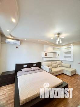 1-к квартира, посуточно, 38м2, 8/10 этаж
