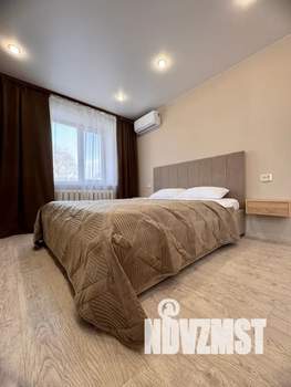 1-к квартира, посуточно, 38м2, 3/5 этаж