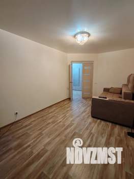1-к квартира, посуточно, 42м2, 4/10 этаж