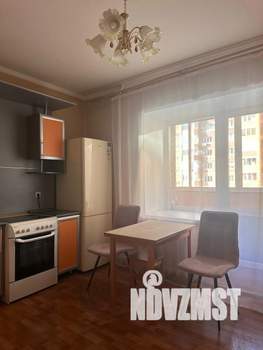 1-к квартира, посуточно, 53м2, 1/1 этаж