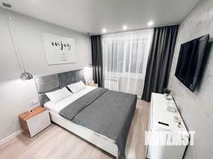 1-к квартира, посуточно, 40м2, 6/9 этаж