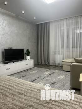 1-к квартира, посуточно, 43м2, 1/9 этаж