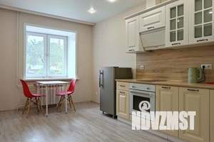 1-к квартира, посуточно, 48м2, 1/10 этаж