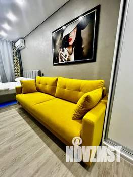 Студия квартира, посуточно, 28м2, 5/10 этаж