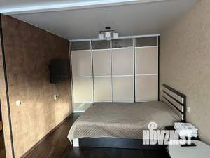 Студия квартира, посуточно, 40м2, 4/10 этаж