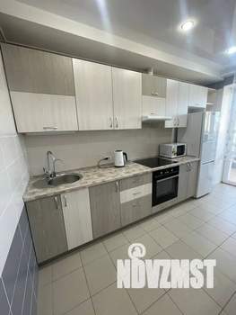 1-к квартира, посуточно, 35м2, 3/10 этаж