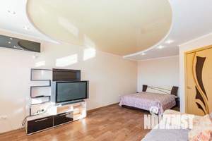 1-к квартира, посуточно, 50м2, 1/1 этаж