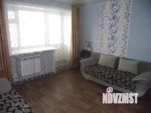 Студия квартира, посуточно, 30м2, 3/10 этаж