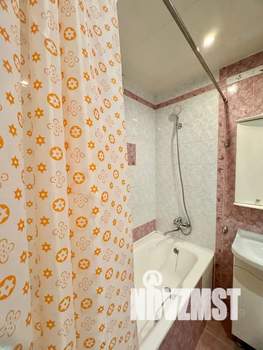 1-к квартира, посуточно, 38м2, 8/10 этаж