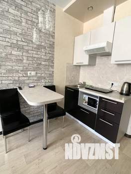 Студия квартира, посуточно, 28м2, 2/10 этаж