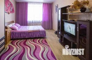 1-к квартира, посуточно, 44м2, 1/9 этаж