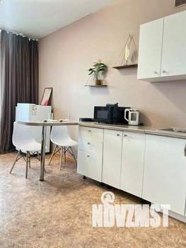 1-к квартира, посуточно, 43м2, 1/1 этаж