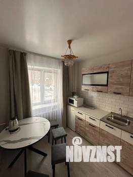 1-к квартира, посуточно, 40м2, 1/4 этаж