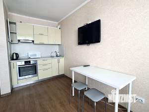 Студия квартира, посуточно, 30м2, 9/9 этаж