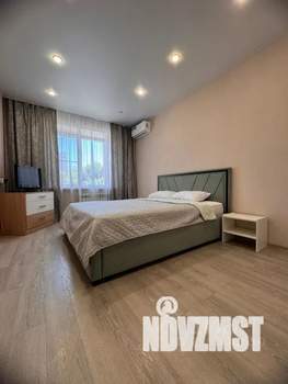 1-к квартира, посуточно, 45м2, 1/12 этаж