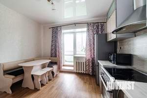 1-к квартира, посуточно, 49м2, 1/10 этаж