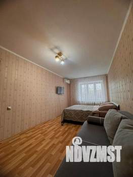 1-к квартира, посуточно, 38м2, 1/1 этаж