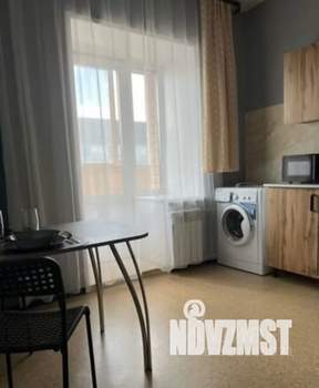 1-к квартира, посуточно, 40м2, 4/9 этаж