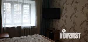 1-к квартира, посуточно, 40м2, 2/14 этаж