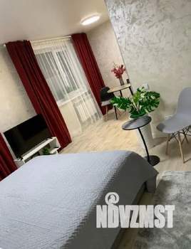 Студия квартира, посуточно, 30м2, 1/5 этаж