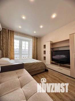 1-к квартира, посуточно, 40м2, 1/1 этаж