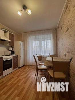 1-к квартира, посуточно, 38м2, 1/1 этаж