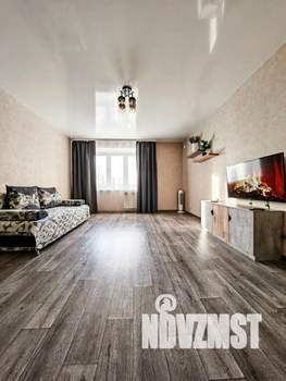 1-к квартира, посуточно, 38м2, 1/1 этаж