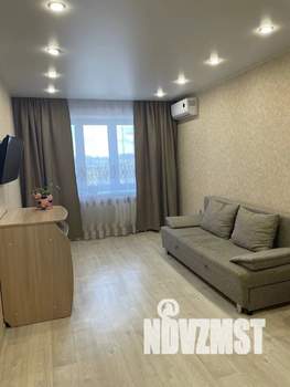 1-к квартира, посуточно, 42м2, 7/9 этаж