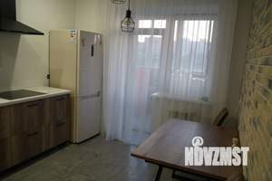 1-к квартира, посуточно, 40м2, 3/10 этаж