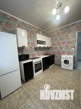 1-к квартира, посуточно, 35м2, 2/9 этаж